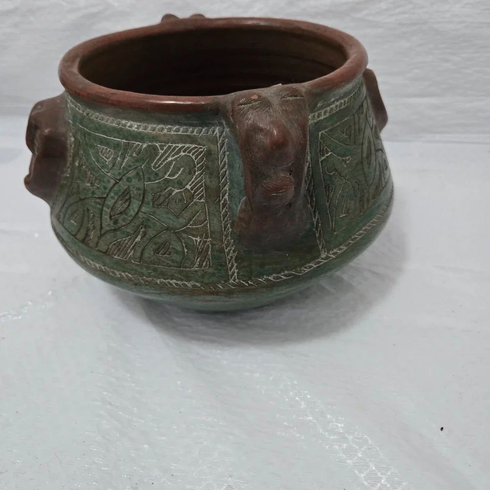 ART SOUZA PARA Brazilian Folk Art Pottery Face Vessel Green Signed 5